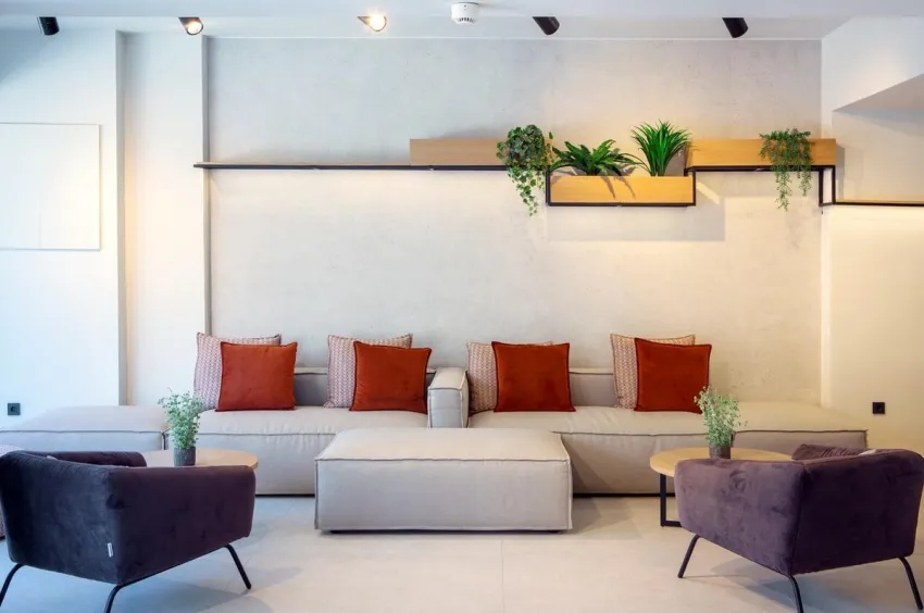 The City Hotel & Suites 3*-8