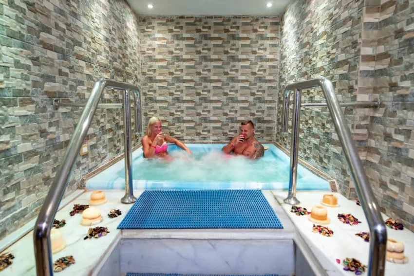CONTINENTAL HOTEL HURGHADA  5*-11