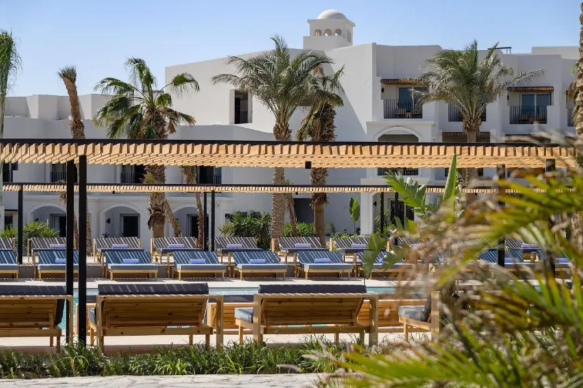 SERRY BEACH RESORT  5*-76