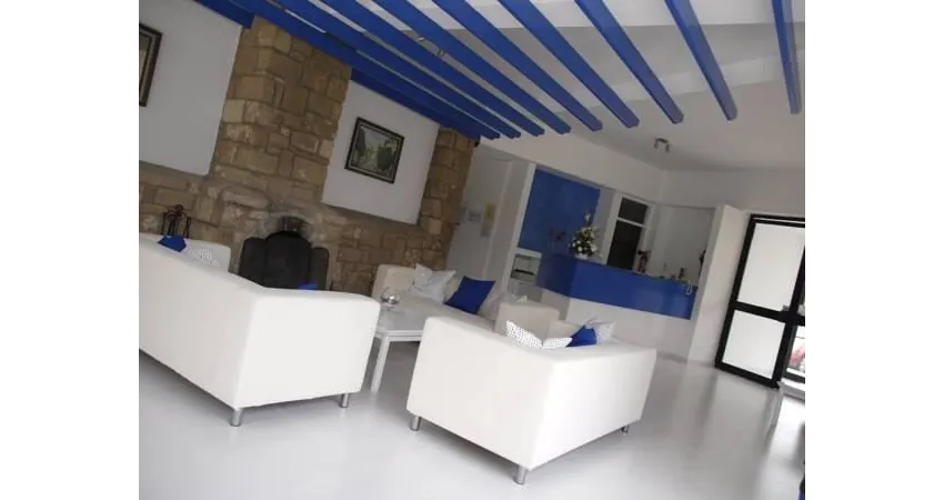 Hilltop Gardens 3*-6