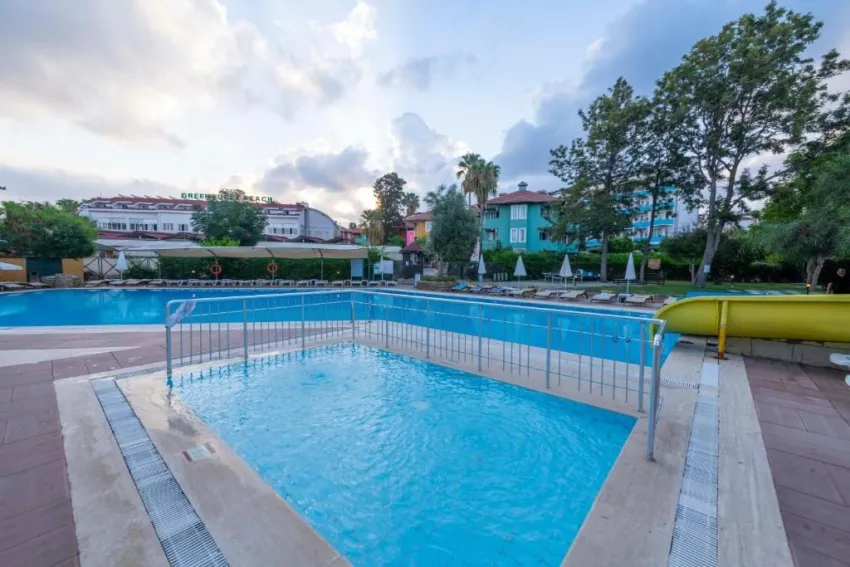 ARMAS GREEN FUGLA BEACH  4*-16