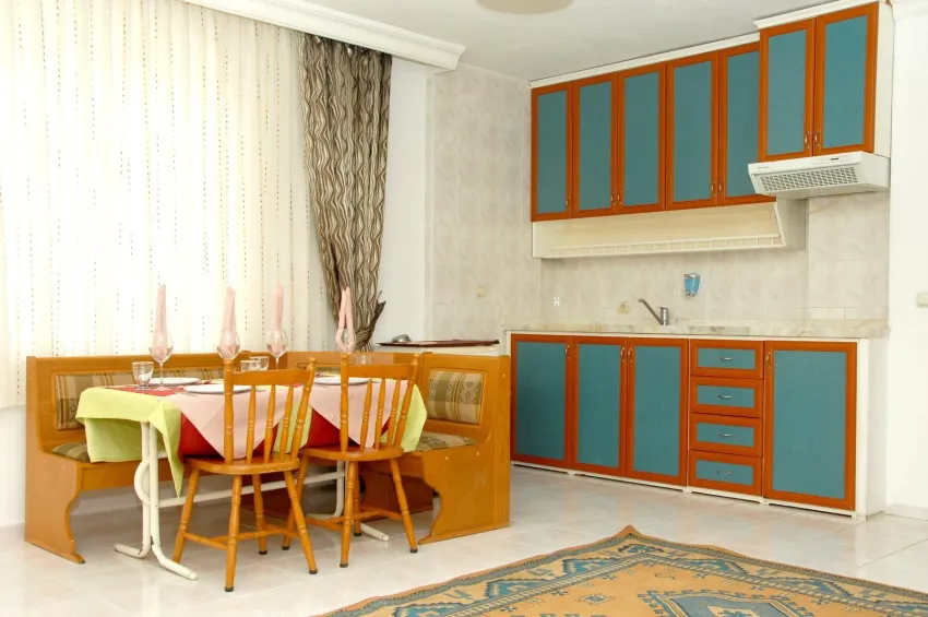 Side Orient Apart 3*-6