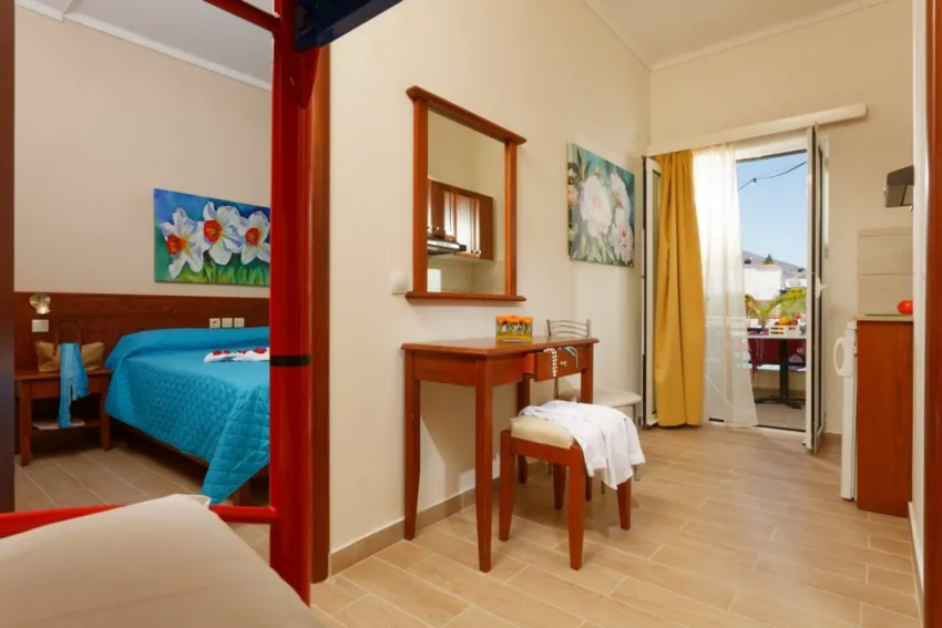 Philoxenia Hotel and Apartments 3*-9