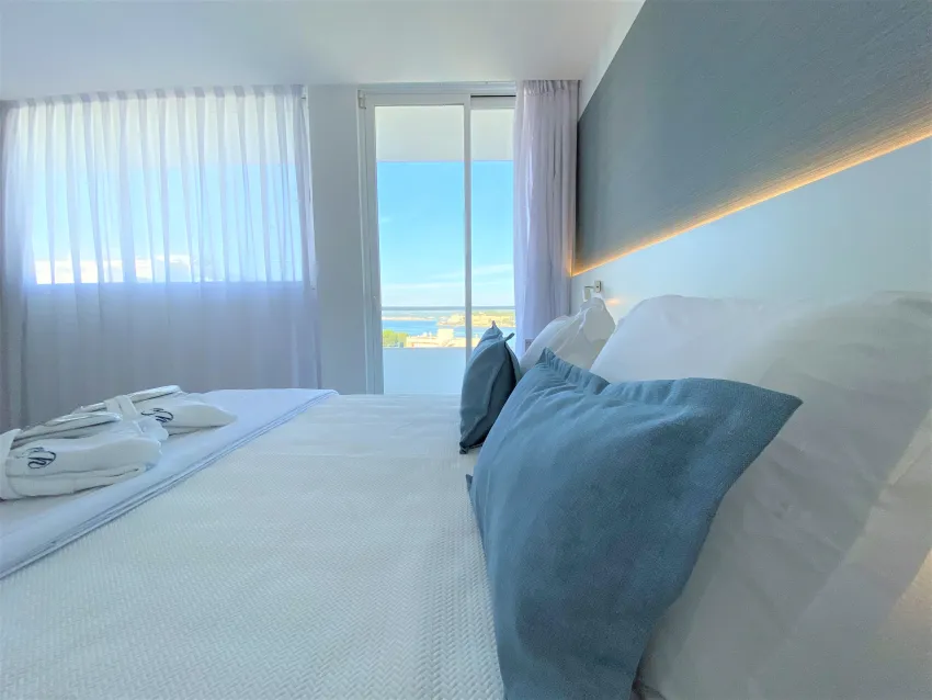 Reverence Life Hotel 4*-79