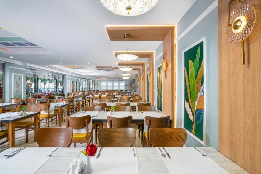 CLUB BIG BLUE SUITE HOTEL  4*-58