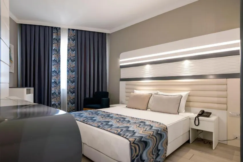 BLUE MARLIN DELUXE SPA RESORT  5*-7
