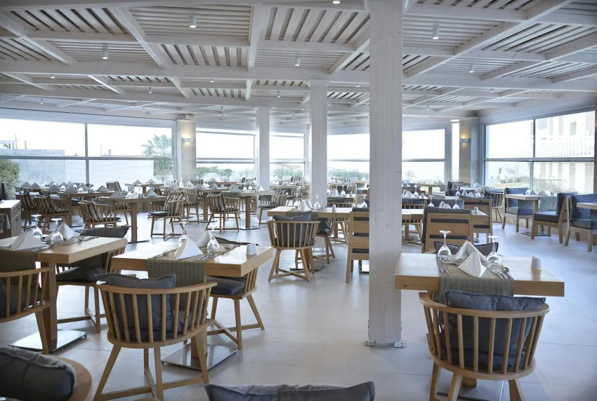 UI BLUE Insula Alba Resort and Spa 5*-7