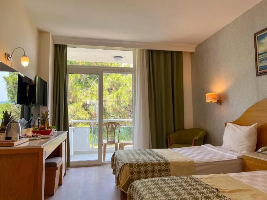 TRANSATLANTIK BEACH HOTEL  4*-4