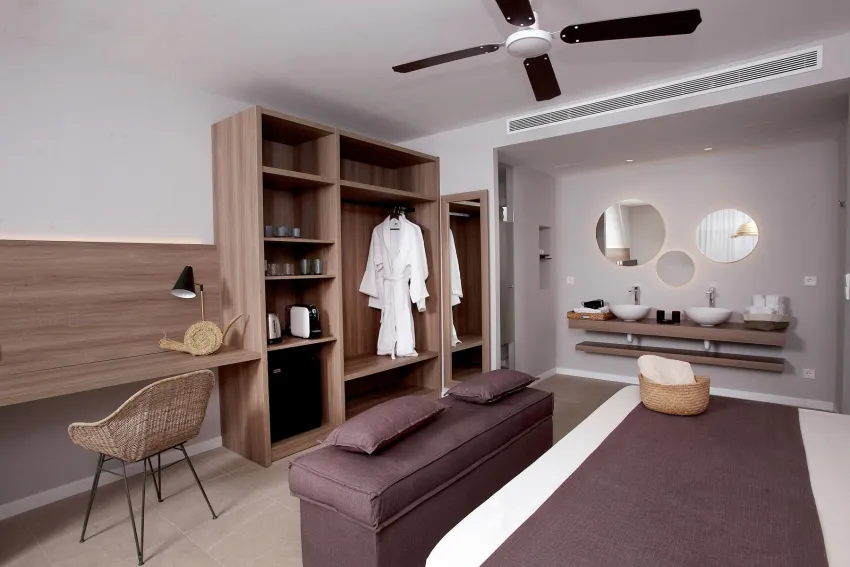 Eques Petit Resort 4*-19