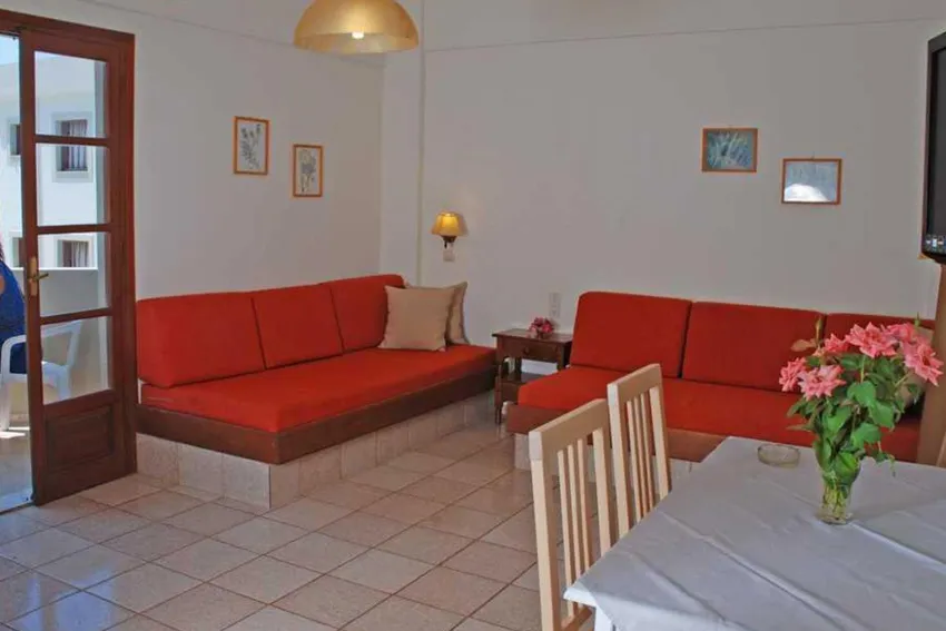 John Mary Apartments 3*-6