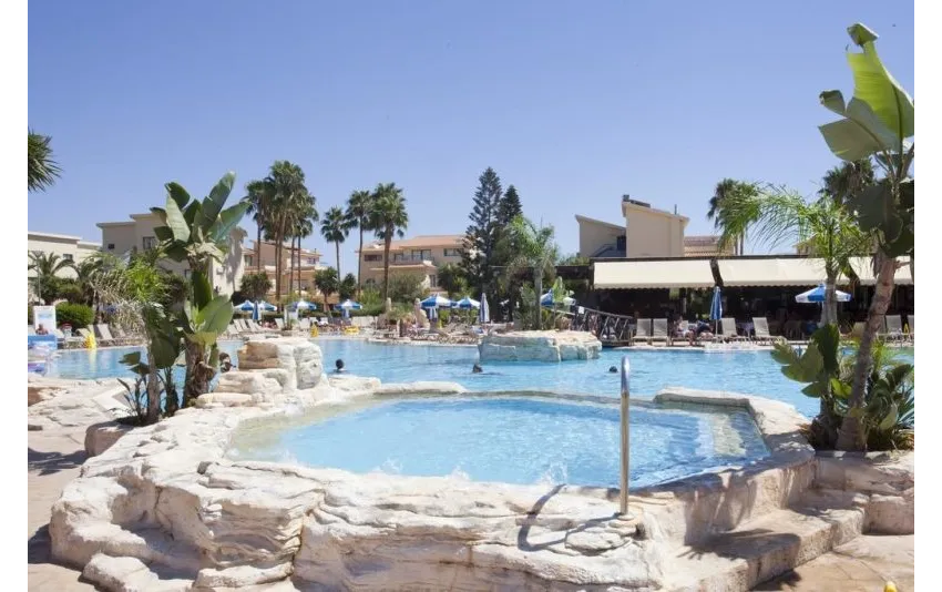 Makronisos Village 4*-1