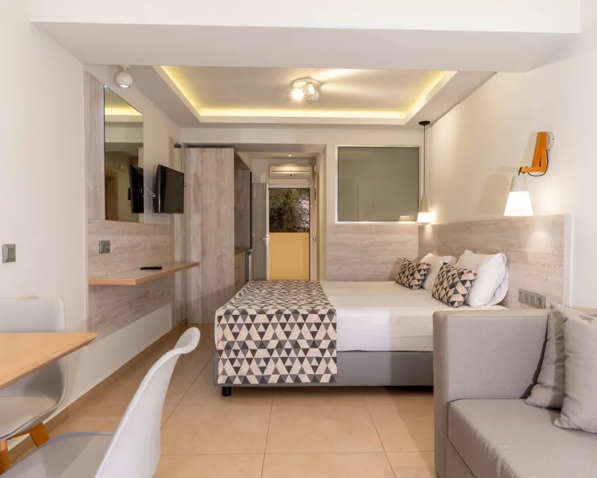 Elpis Studios and Apts 3*-24