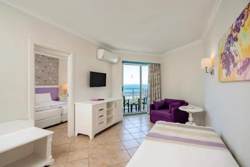 Iz Flower Side Beach Hotel 4*-17