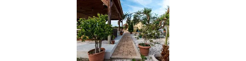 Newcastle Studios 3*-4