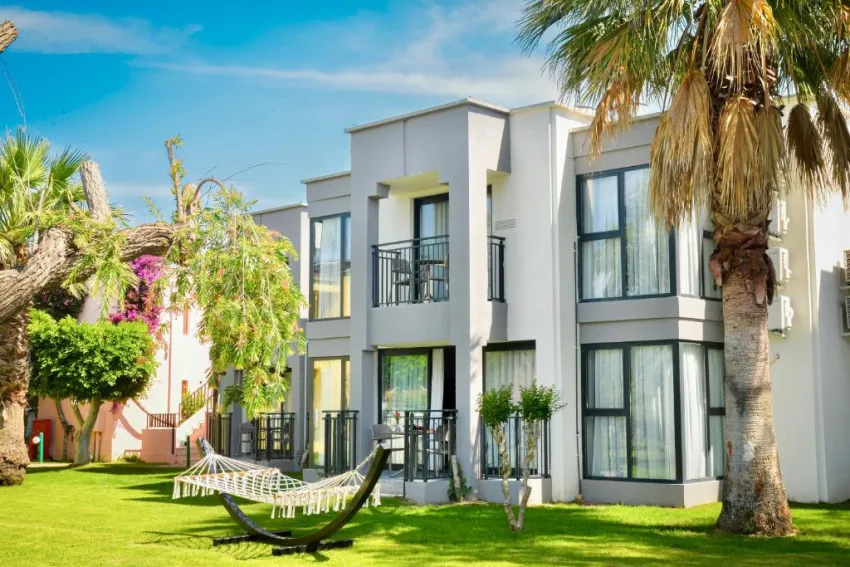 VONRESORT GOLDEN BEACH  5*-23