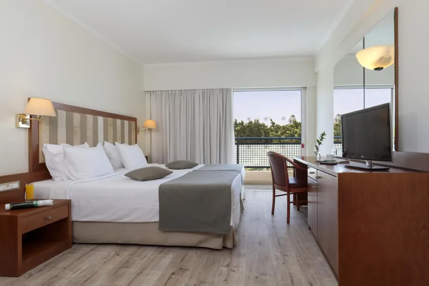 Best Western Plus Plaza 4*-11
