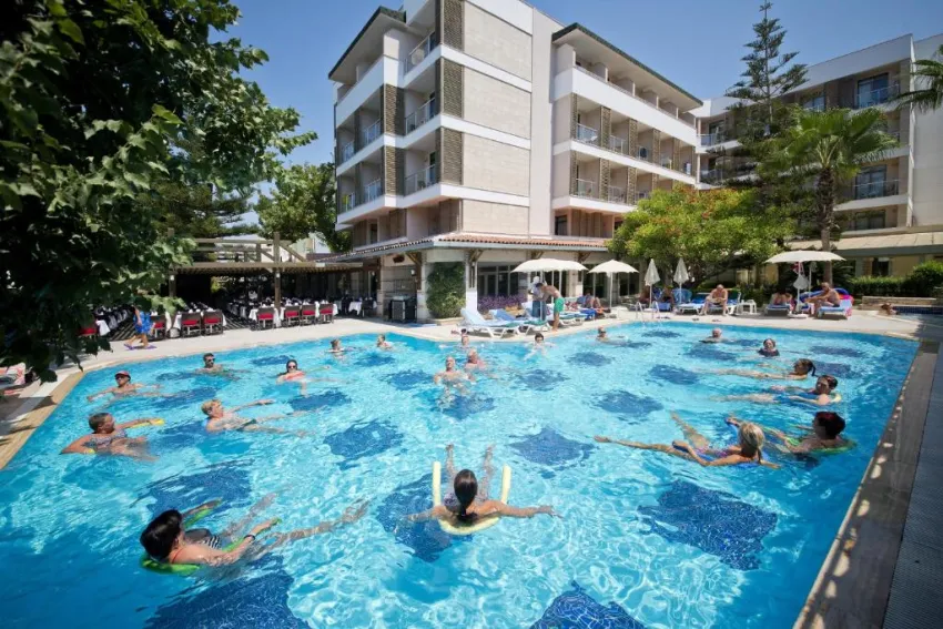 TRENDY SIDE BEACH (ADULTS ONLY 16+)  4*-4