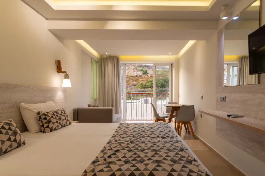 Elpis Studios and Apts 3*-18