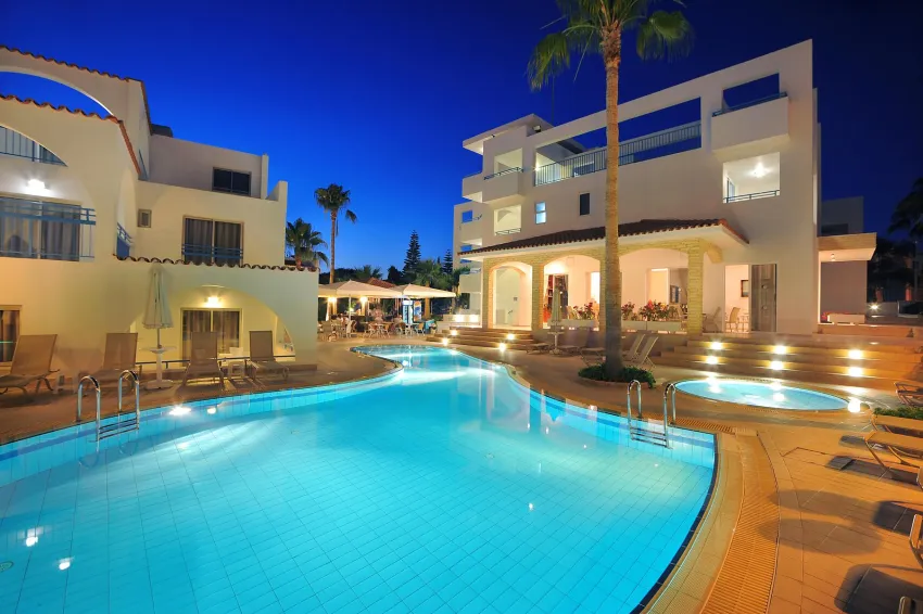 Petrosana Hotel Apartments 3*-13
