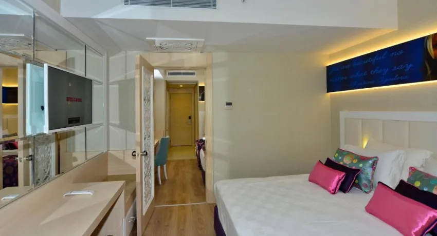 AZURA DELUXE RESORT & SPA HOTEL  5*-47