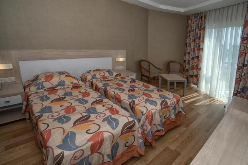 RIVIERA HOTEL & SPA  4*-7