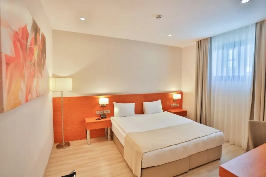 Caddem Inn Hotel -8