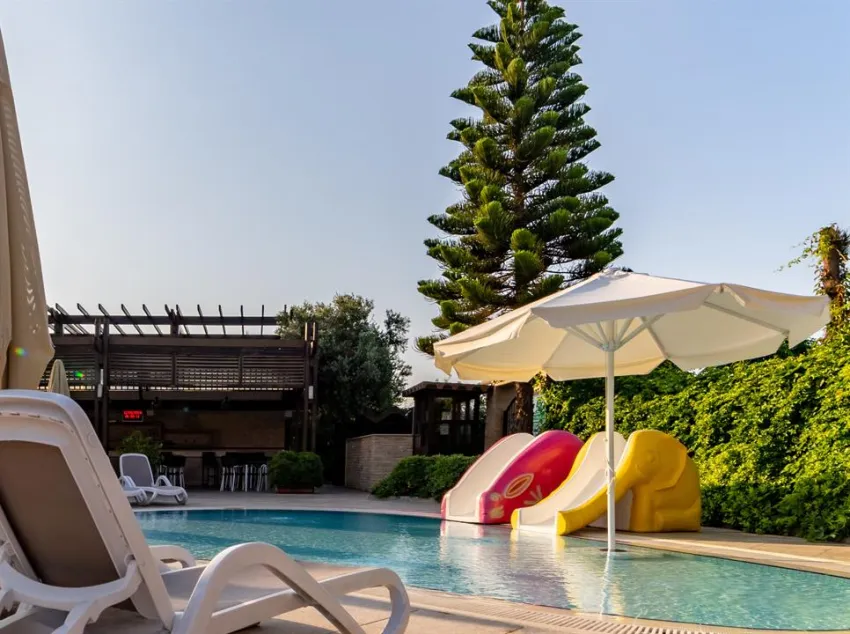 SEAMELIA BEACH RESORT HOTEL & SPA  5*-17
