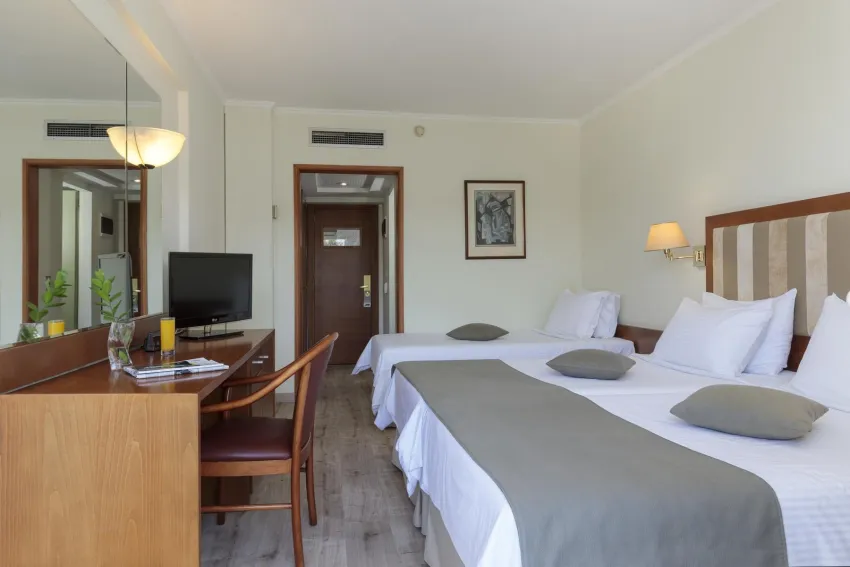 Best Western Plus Plaza 4*-12