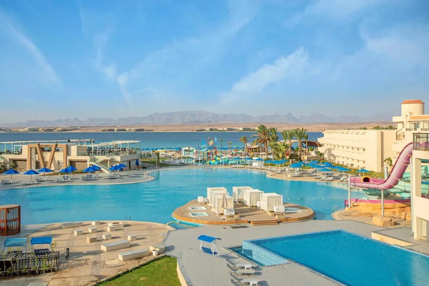 The V Luxury Resort 5*-2