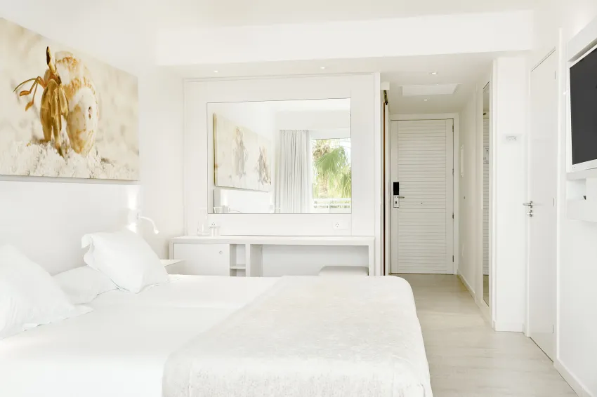 Iberostar Waves Cristina 4*-142