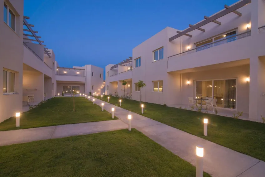 Ourania Apartments 3*-3