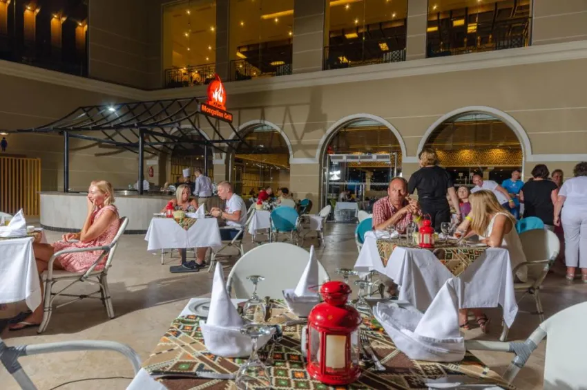 TITANIC ROYAL RESORT  5*-11