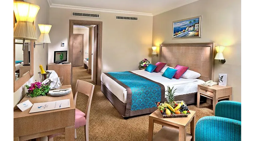 CRYSTAL DELUXE RESORT & SPA  5*-8