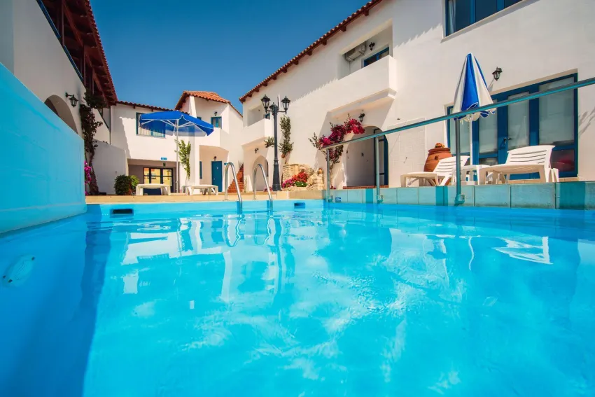 Iliana Hotel 2*-5