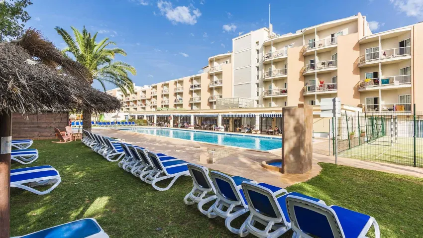 Globales Playa Santa Ponsa 3*-18