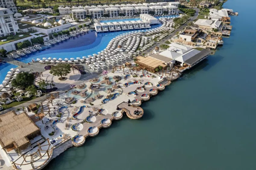 TITANIC DELUXE GOLF BELEK  5*-9