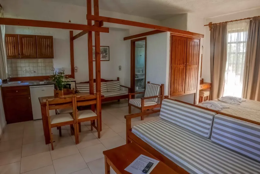 Proimos Apartments 3*-9