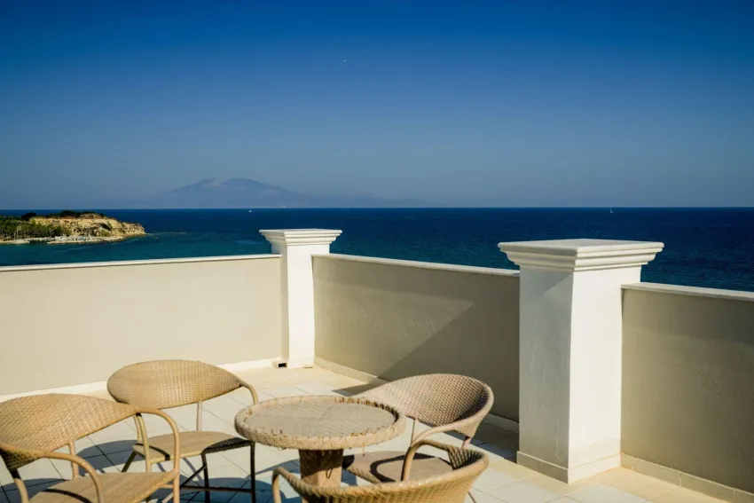 Alexandra Beach Resort 4*-7