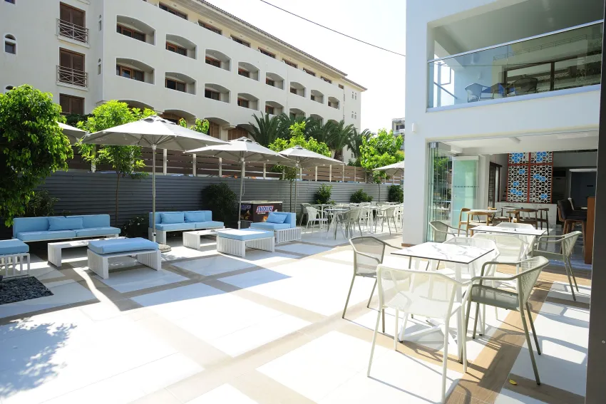 Atrium Ambiance Hotel 4*-99