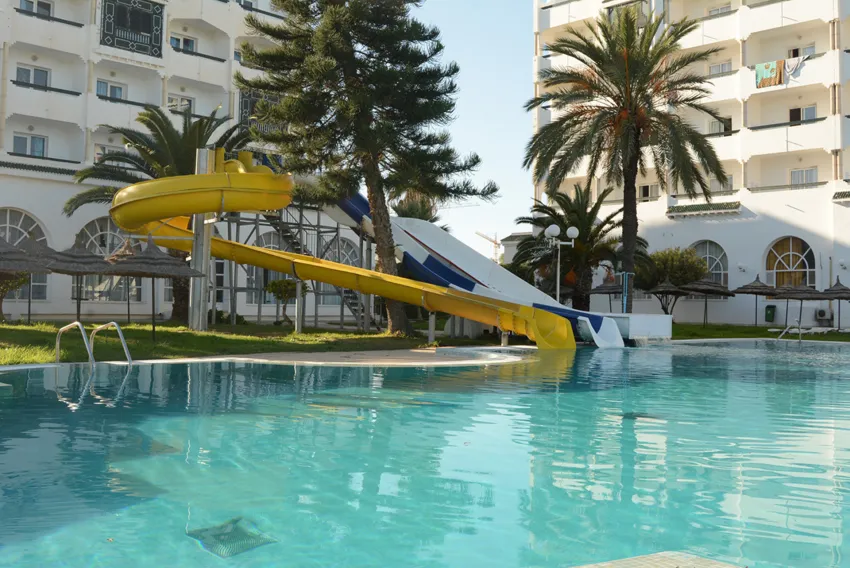 Jinene Beach 3*-7