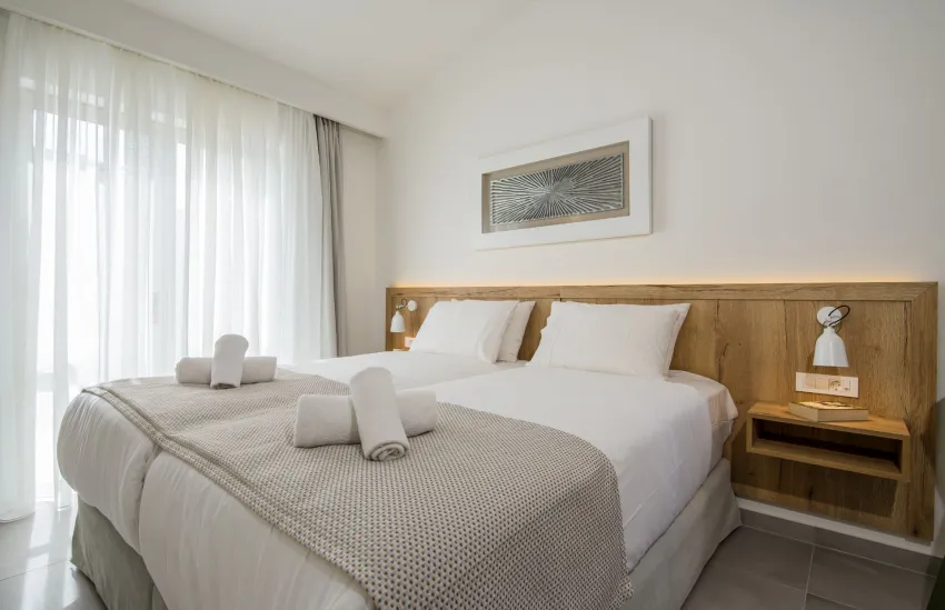 LOTUS HOTEL APARTMENTS 3*-9