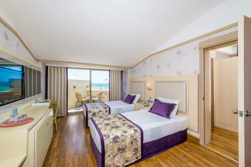 Vonresort Golden Coast 5*-8