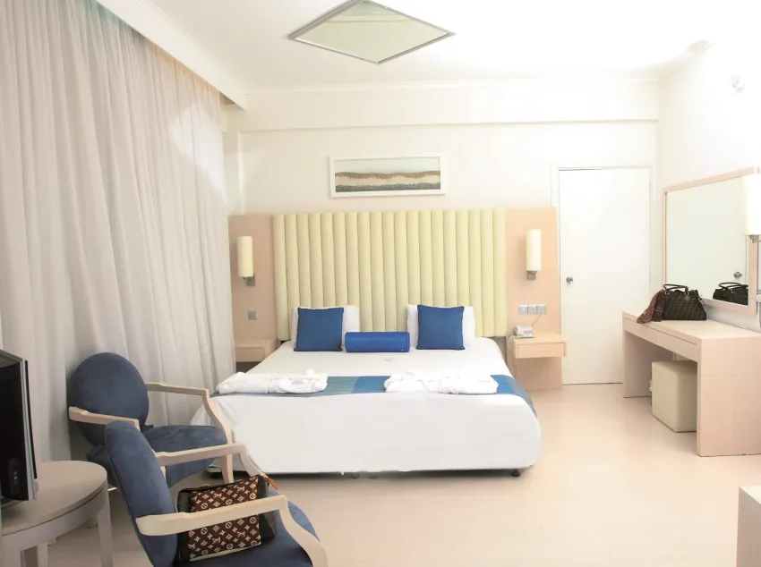 Vrissiana Beach 4*-15