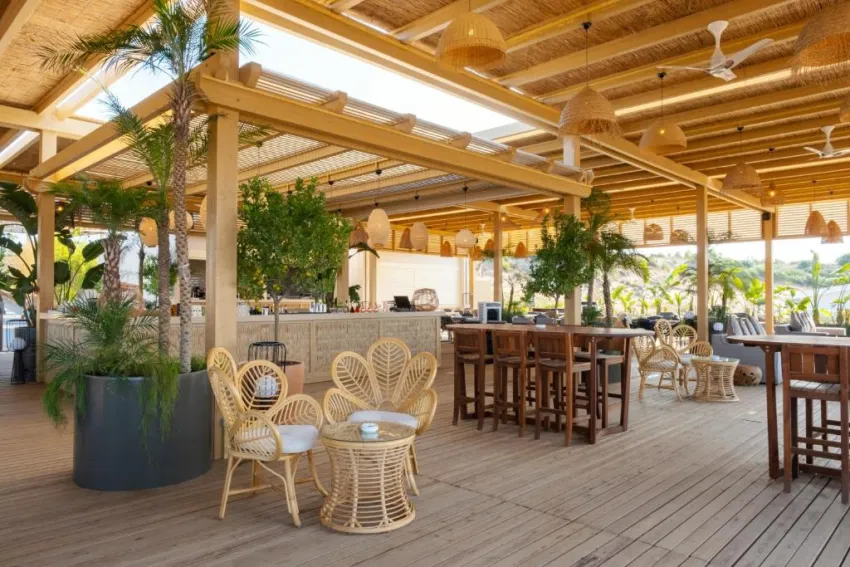 LIU RESORTS  5*-20
