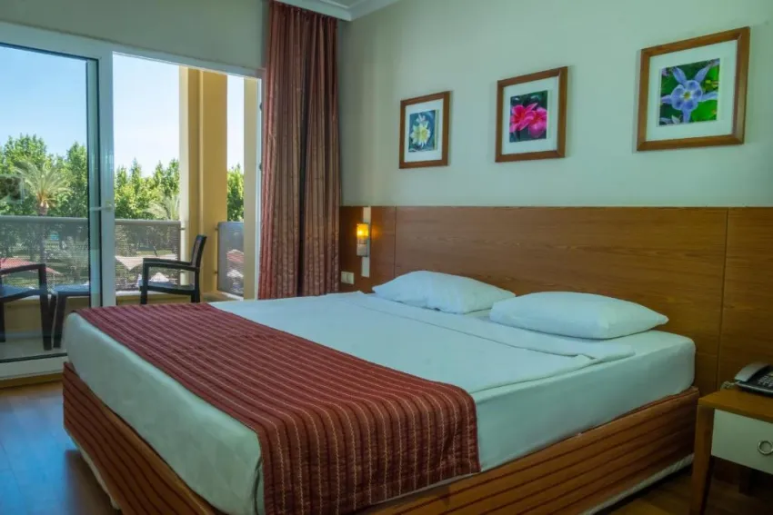LE JARDIN RESORT (EX QUEENS PARK)  5*-18