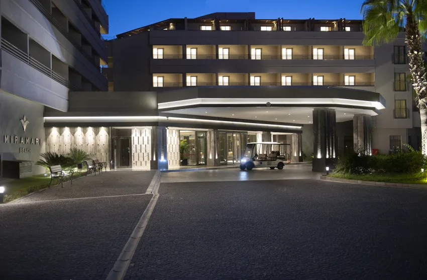 Miramare Beach Hotel 4*-4