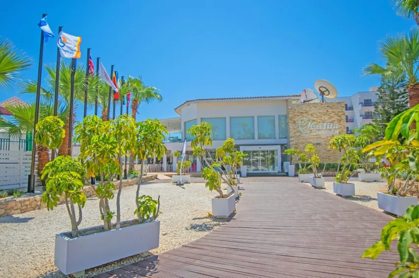 Marlita Beach Hotel Apartments 3*-6