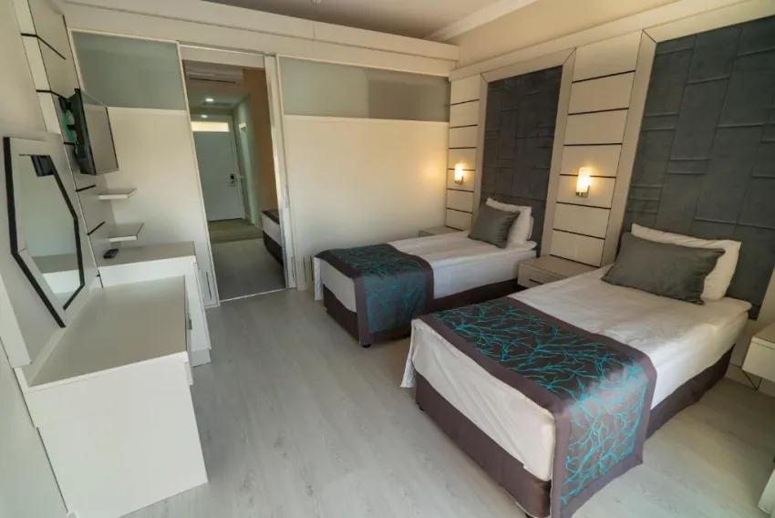 LINDA RESORT HOTEL  5*-30