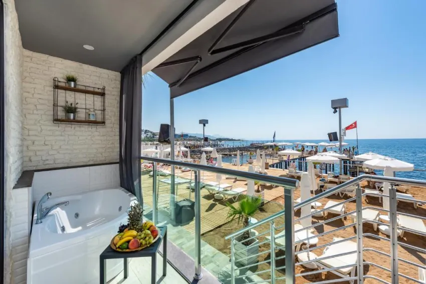 WHITE CITY RESORT & SPA HOTEL  5*-17