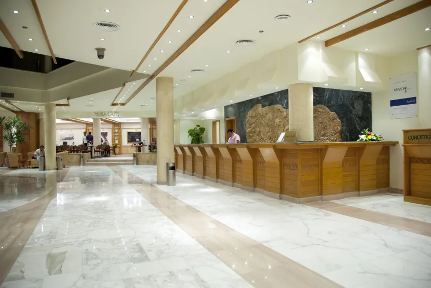 Invidia Coral Beach Tiran 5*-5